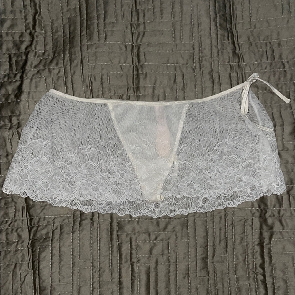 Victoria Secret White Lace  Intimate bottom